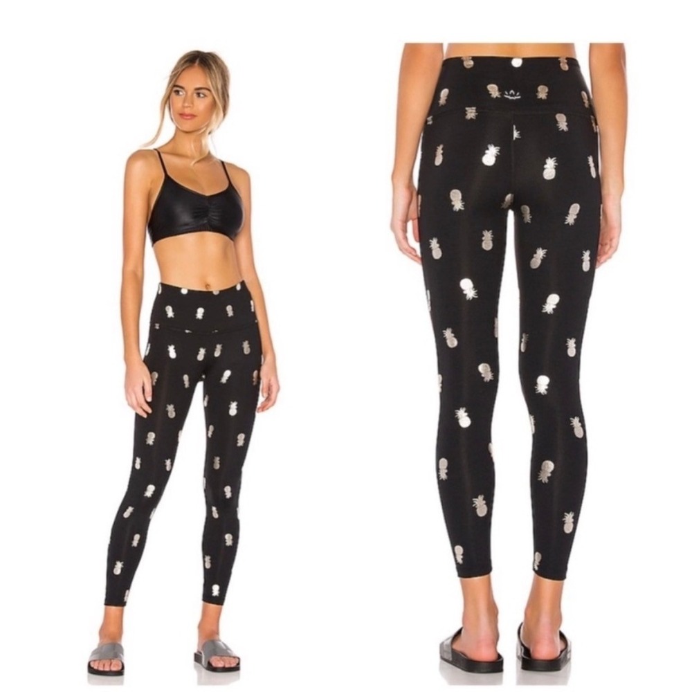 Beyond Yoga Black Gold Pineapple Print Leggings High Waisted 24"‎ Inseam Size S